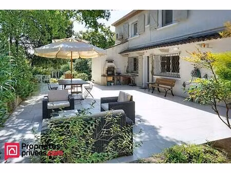 magnifique villa 213 m² -piscine 10x6 - terrain 1 800 m² -pourrieres 83139