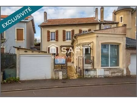 proche de toutes commodités  gare sncf à 2 mn à pied  axe autoroutier à 15mn...