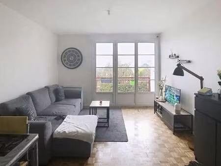 location appartement 4 pièces à saumur (49400) : à louer 4 pièces / 66m² saumur
