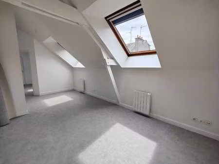 location appartement 2 pièces à fougères (35300) : à louer 2 pièces / 29m² fougères