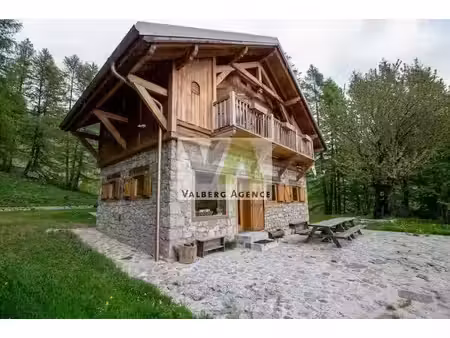 vente chalet 5 pièces 163.4 m² à entraunes (06470)  790 000 €