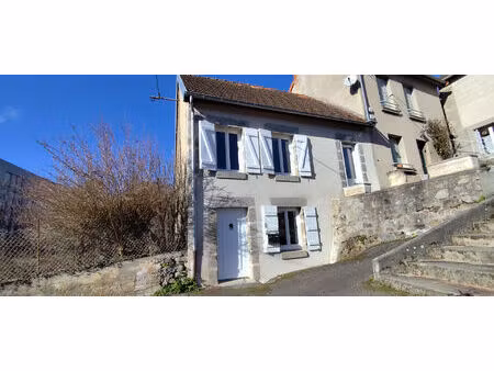 maison sur les hauteurs d'aubusson avec jardin plein sud