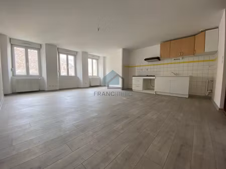 appartement f2 - saint hippolyte centre