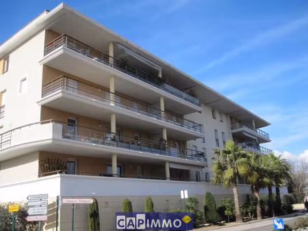 garage la garde dans une copropriete securisee