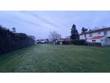 vente terrain 1170 m² à saint-sulpice-de-royan (17200)  210 000 €