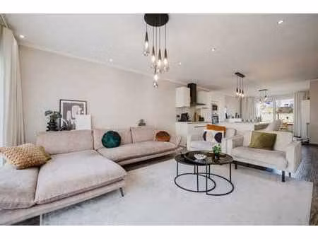 lichtrijk appartement met 3 slaapkamers en 2x terras te gent