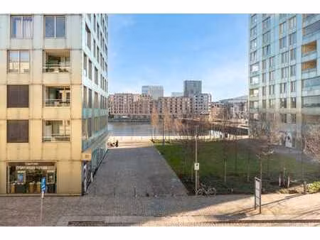 anvers. appartement avec magnifique sur l'eau!