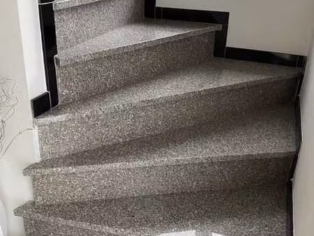 maison centre de village mais au calme