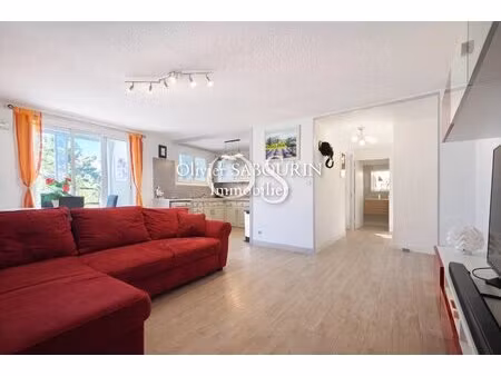 grand t2 de 48m2 avec loggia