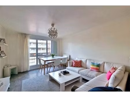 noisy-le-sec centre-ville (mairie)  proche rer e et métro 1