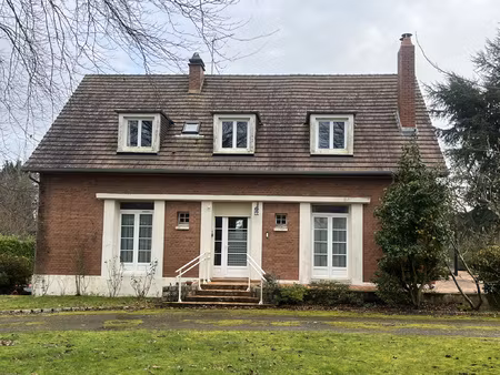 grand paillon sur sous-sol completmaison à usage d'habitatio