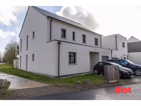 a vendre chez blot à le rheu maison 5 chambres de 2023 168m2 sur 334m2 de terrain garage e