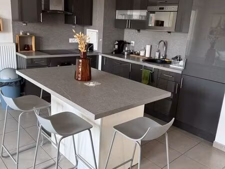vend appartement 4 pièces à auervilliers
