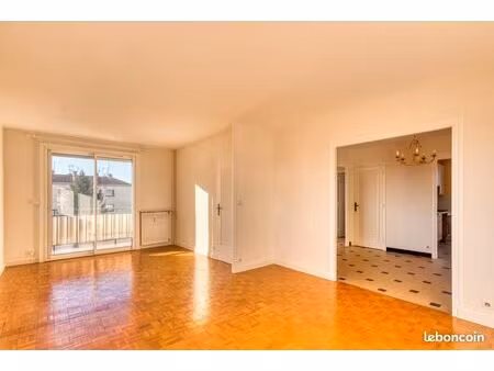 appartement 4 pièces 94 m²