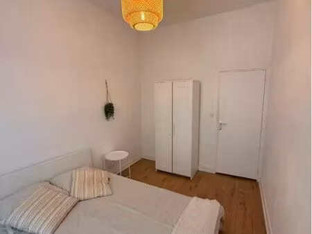 appartement meublé 2 pièces de 39 m² - rue millanges - 33000 - bordeaux