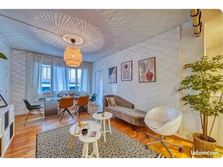 t4 de charme meublé hyper centre climatisation