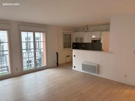 t3 avec balcon et parking au sous sol