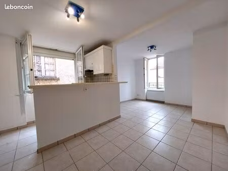 appartement à louer luzech  15 min. de cahors