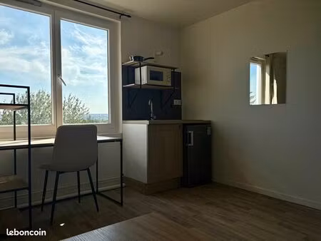 appartement 1 pièce 12 m²