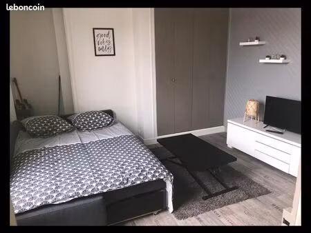 joli studio proche de la gare