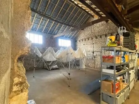 entrepôt de stockage 100m2