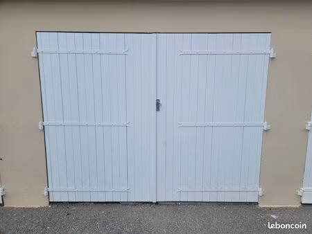 garage à louer la crau