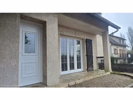 limours : 3 pieces de 56m2 - terrasse - 2 parking