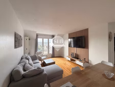 appartement 3 pièces avec balcon et parking