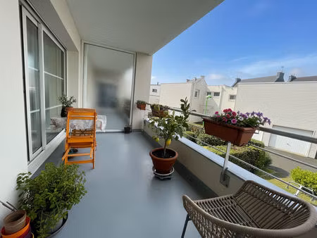 appartement à vendre à vannes 2 pièces 45 m² ascenseur balcon garage parking