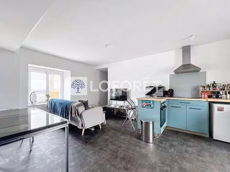 vente immeuble à parthenay (79200) : à vendre / 137m² parthenay