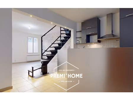 appartement t3 en duplex avec stationnement rousset (13790