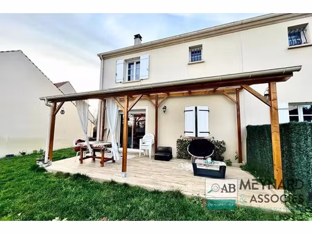 maison 3 chambres- 258m2 jardin