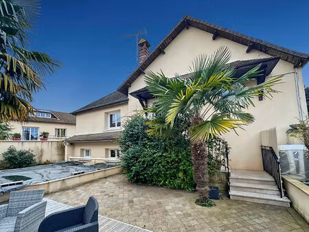 vente maison 5 pièces  161.26m²  les alluets