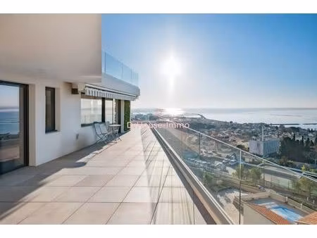 à vendre – superbe appartement avec terrasse panoramique de 100 m² – résidence récente pro