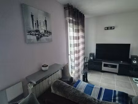 studio 26 93 m2 immeuble recent