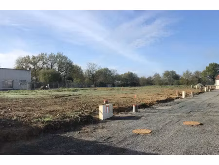 vente terrain 385 m² à saint-mars-de-coutais (44680)  83 350 €