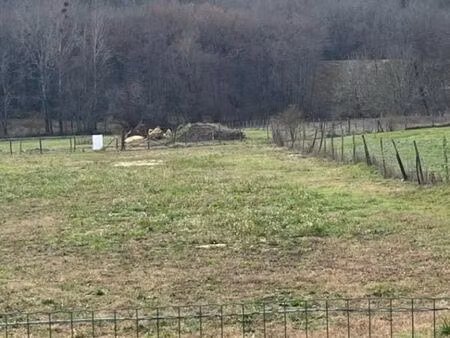 terrain 700 m² cardan