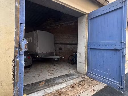 grand garage hangar 45 m2 narbonne centre