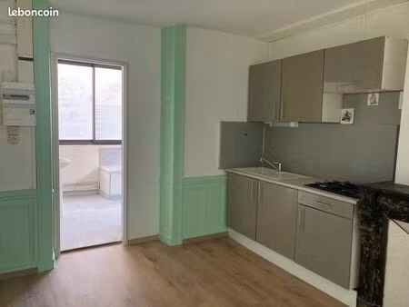 studio 1 pièce 32 m²