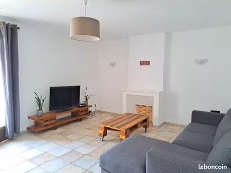 maison de ville meublée