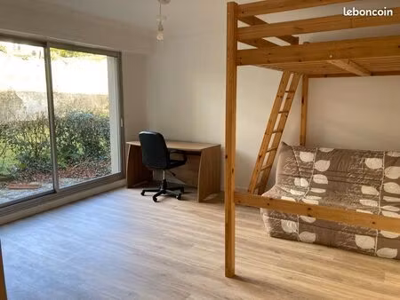 t1 bis meublé avec terrasse - centre nantes