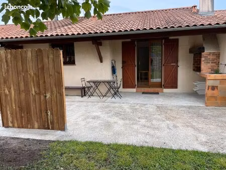 meublé t2 proche tram et train