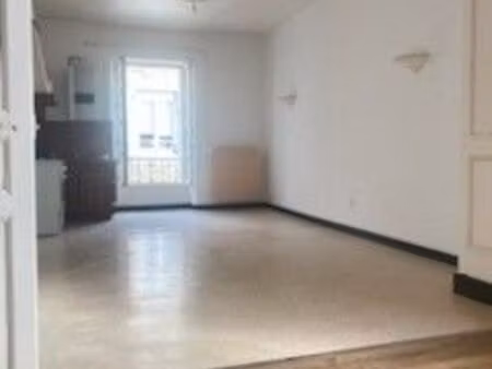 appartement 89m² hyper centre fougères / garage / cave / grenier