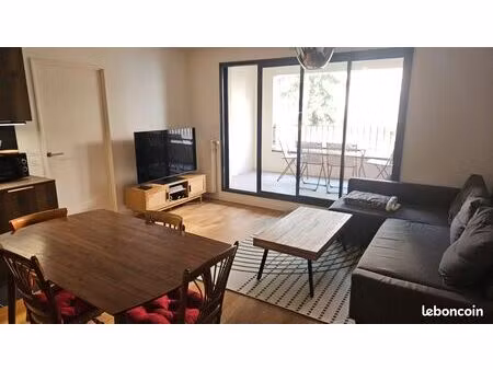 t2 meublé neuf — bail mobilité avril à mi-octobre 2026 — lyon 1er chartreux — 1 100 cc