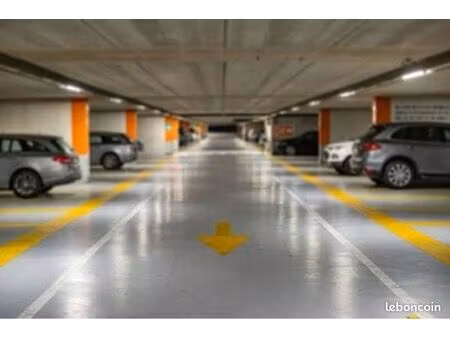 place de parking à louer en sous sol