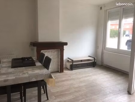 maison à louer 2 chambres avec jardin