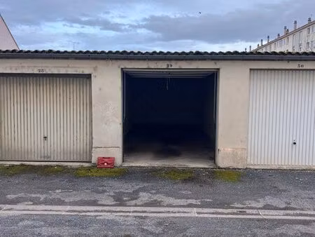 location garage 18m2