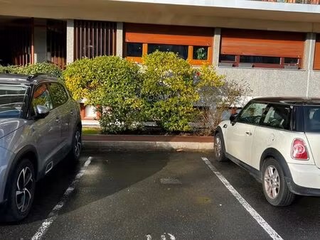 place de parking résidence la feuilleraie