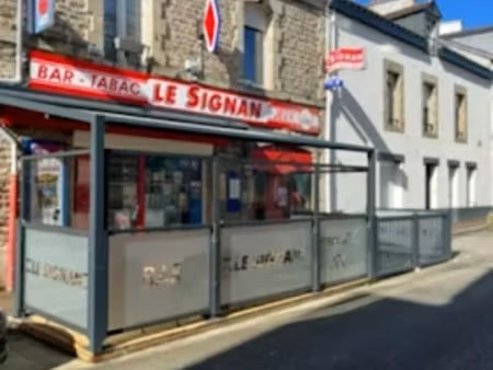 vente locaux professionnels 157 m² à locminé (56500)  156 750 €