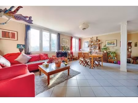 maison 4 pieces - 3 chambres - terrain 329 m²